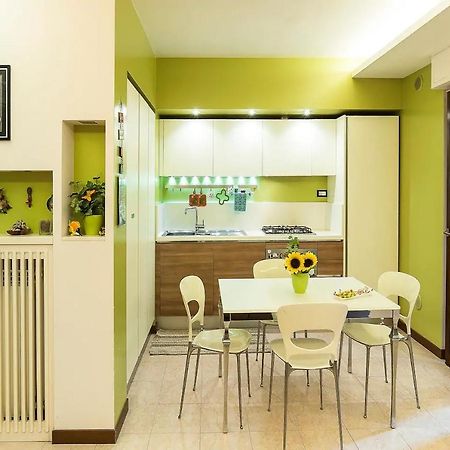 Moderno Appartamento Zona Centrale Latina Luaran gambar